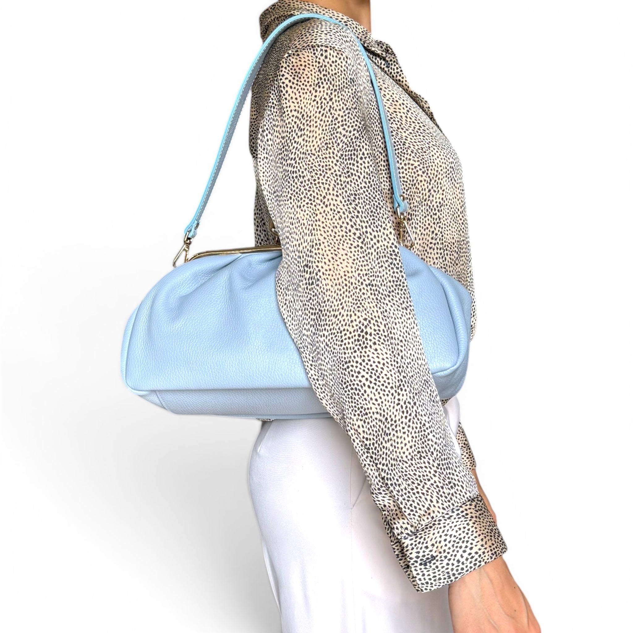 Quiet luxury Italian leather kiss lock bag