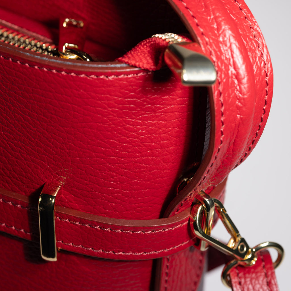 genuine leather bucket handbag detail
